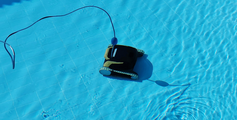 Benefits of a Robotic Pool Vacuum